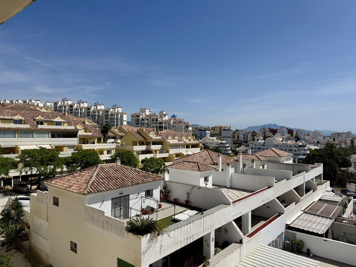Appartement te koop in Estepona | 3 slaapkamers H5373049