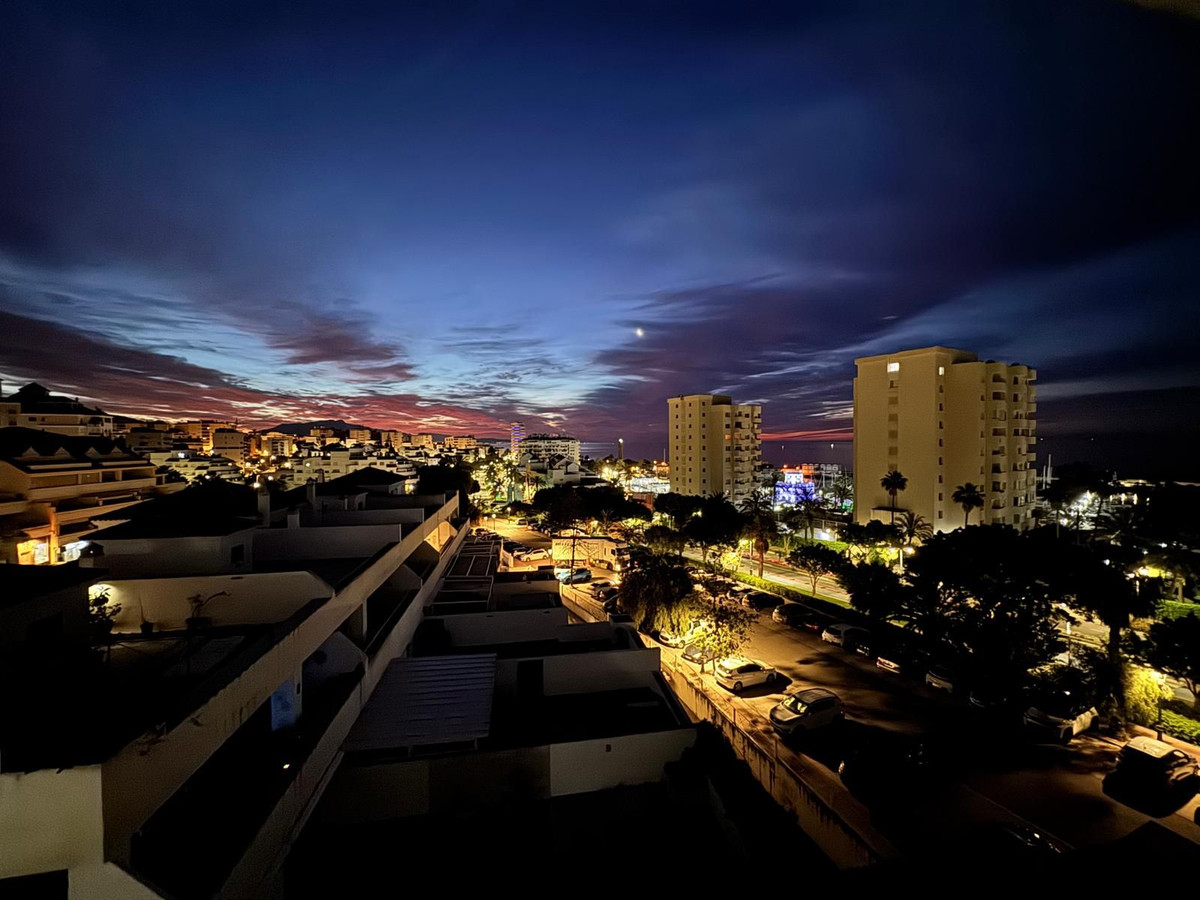 Appartement te koop in Estepona | 3 slaapkamers H5373049