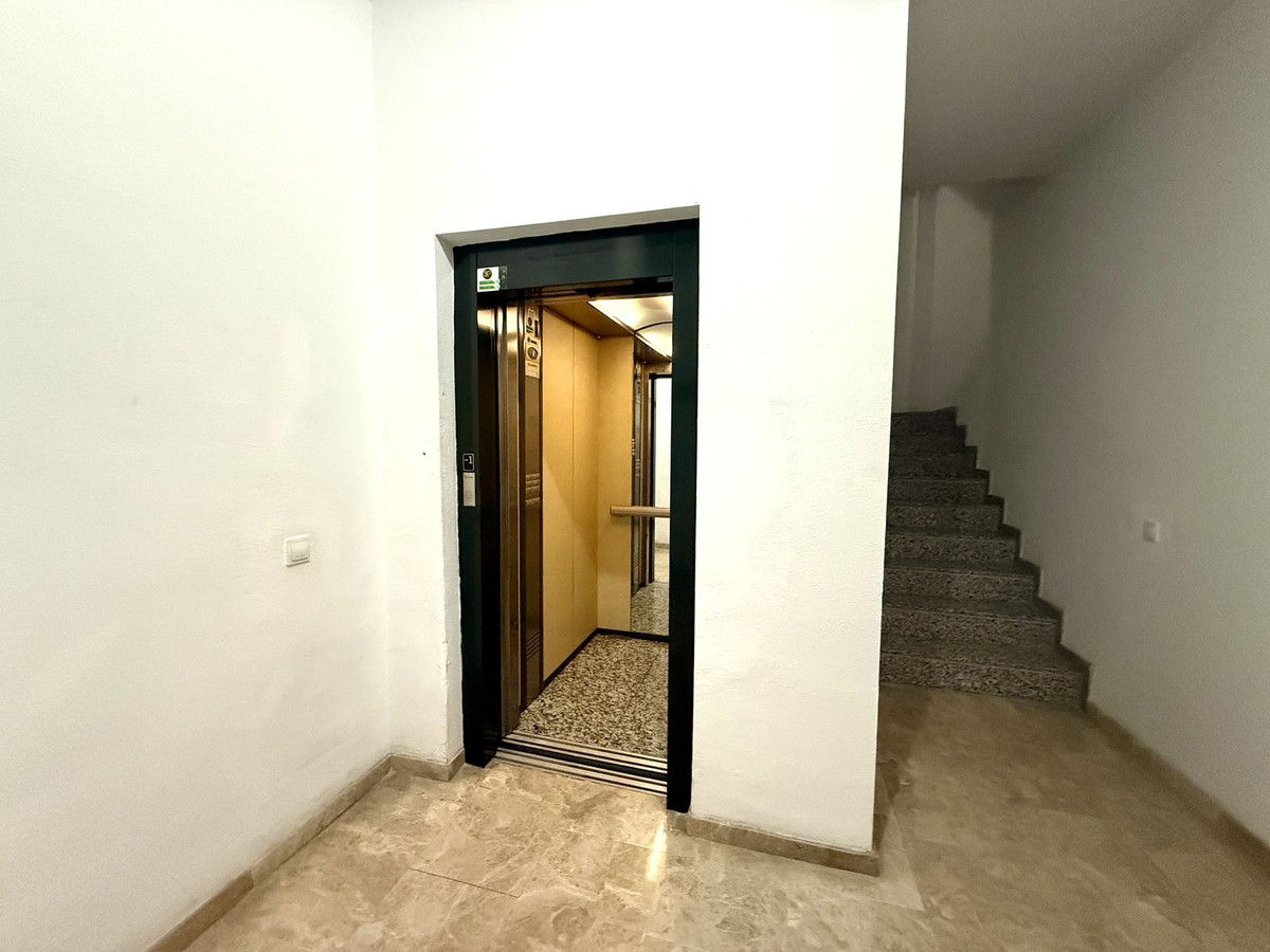 Appartement te koop in Estepona | 3 slaapkamers H5373049