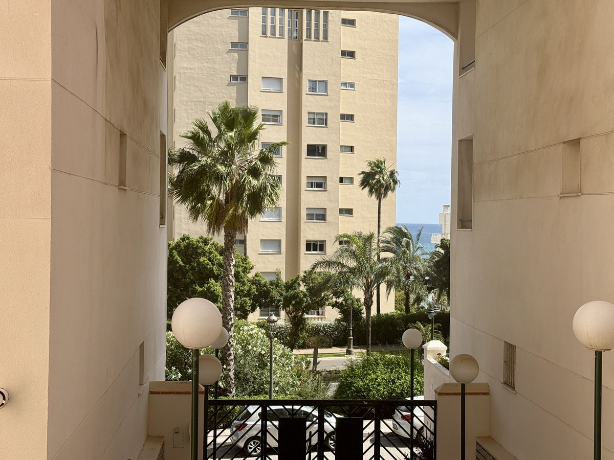 Appartement te koop in Estepona | 3 slaapkamers H5373049