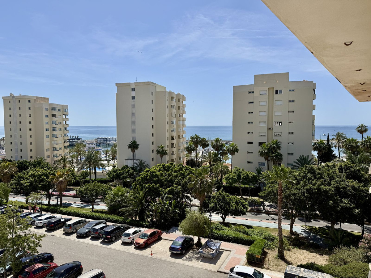 Appartement te koop in Estepona | 3 slaapkamers H5373049