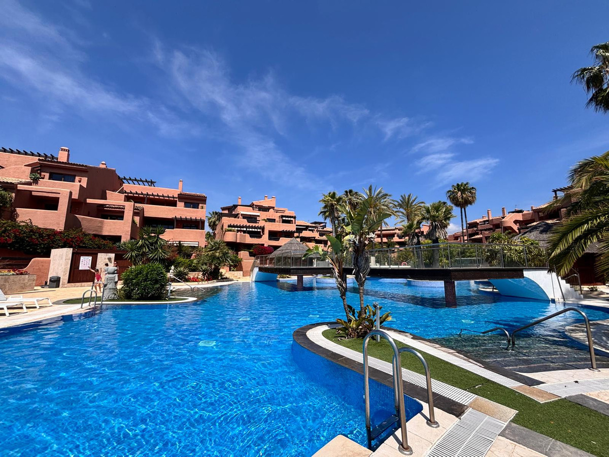 Appartement te koop in Estepona | 3 slaapkamers H5373142