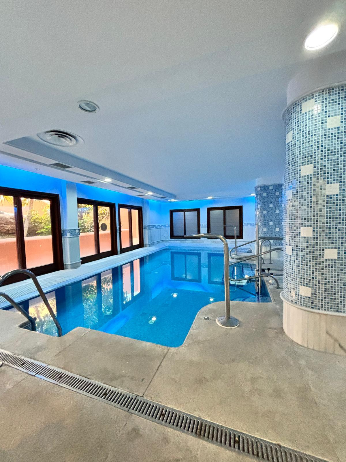 Appartement te koop in Estepona | 3 slaapkamers H5373142