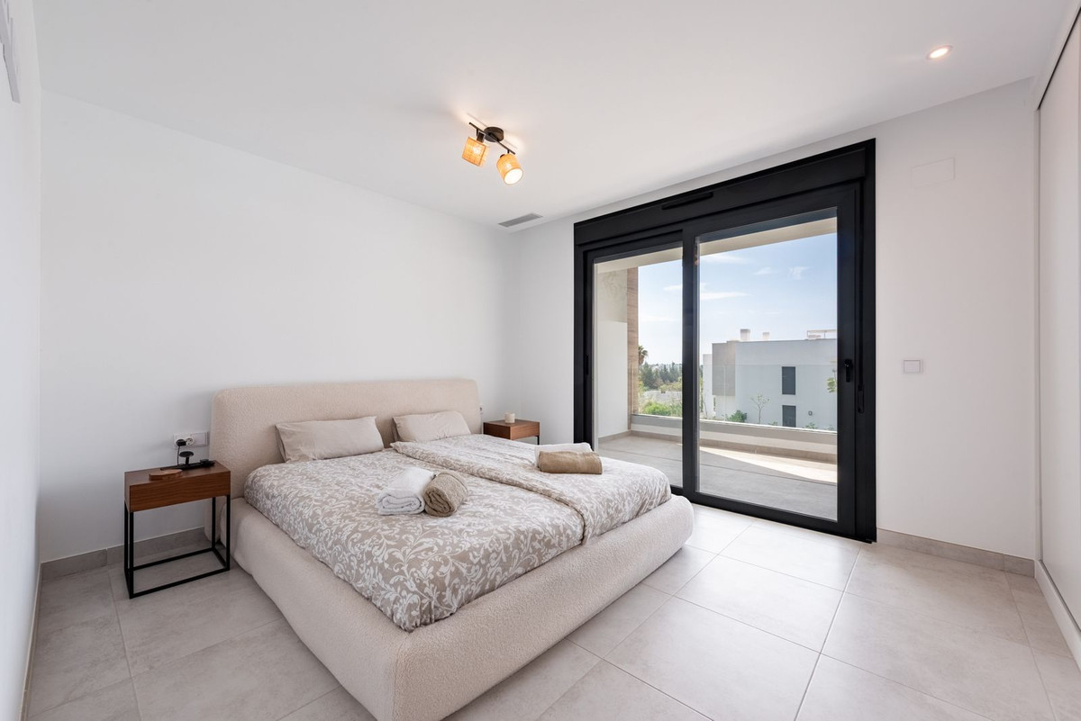Appartement te koop in Estepona | 2 slaapkamers H5373775