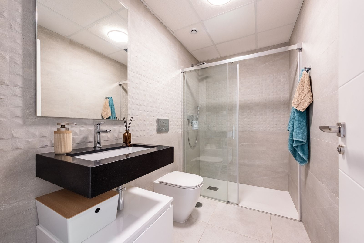 Appartement te koop in Estepona | 2 slaapkamers H5373775