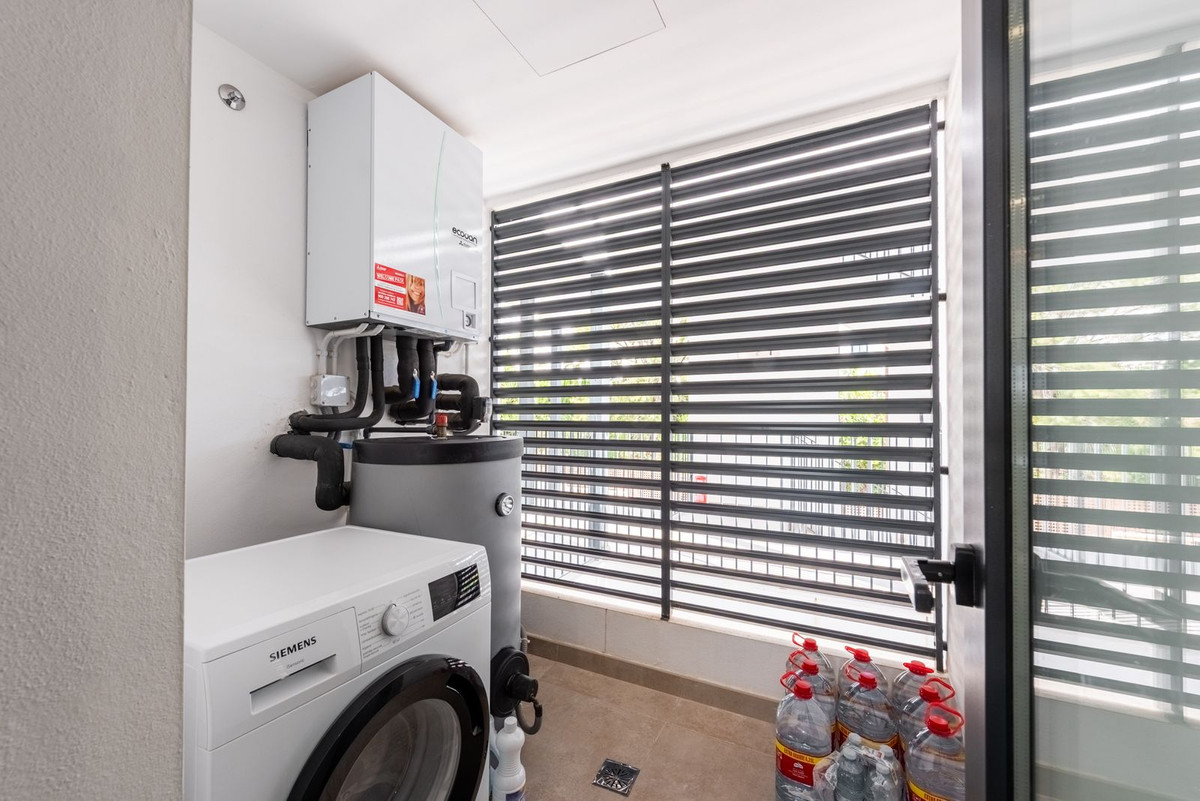 Appartement te koop in Estepona | 2 slaapkamers H5373775