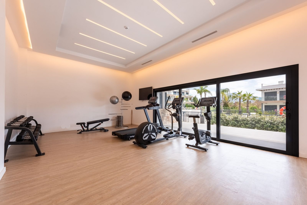 Appartement te koop in Estepona | 2 slaapkamers H5373775