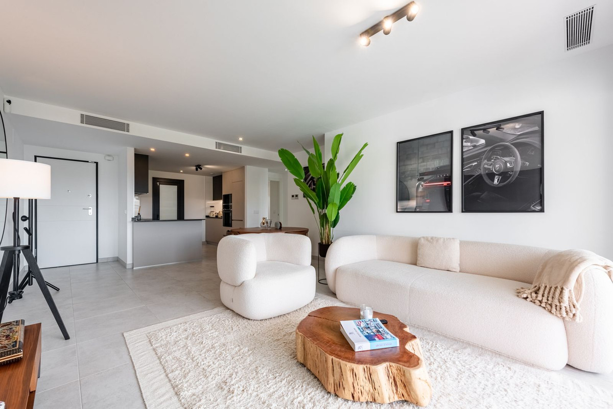 Appartement te koop in Estepona | 2 slaapkamers H5373775
