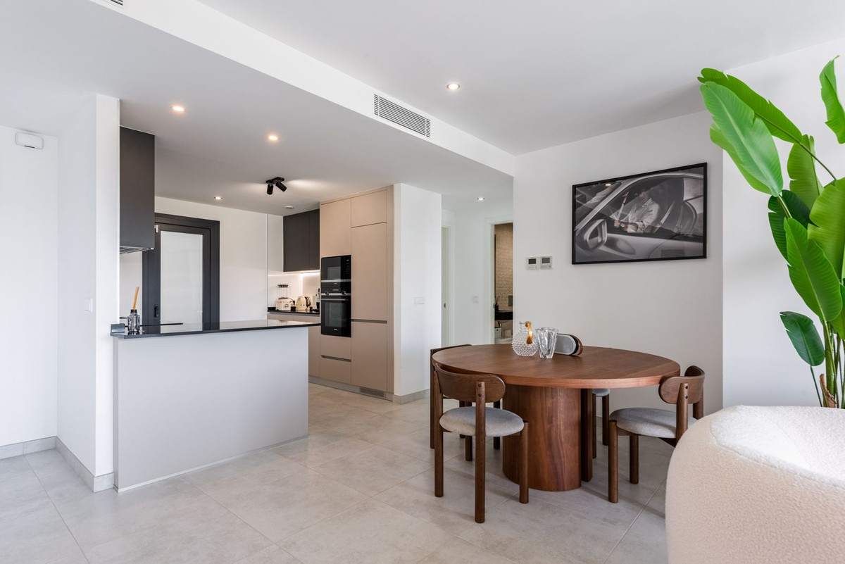 Appartement te koop in Estepona | 2 slaapkamers H5373775