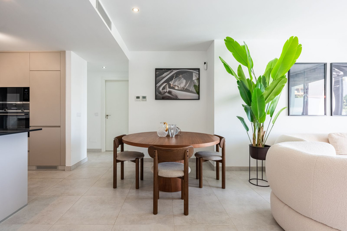 Appartement te koop in Estepona | 2 slaapkamers H5373775