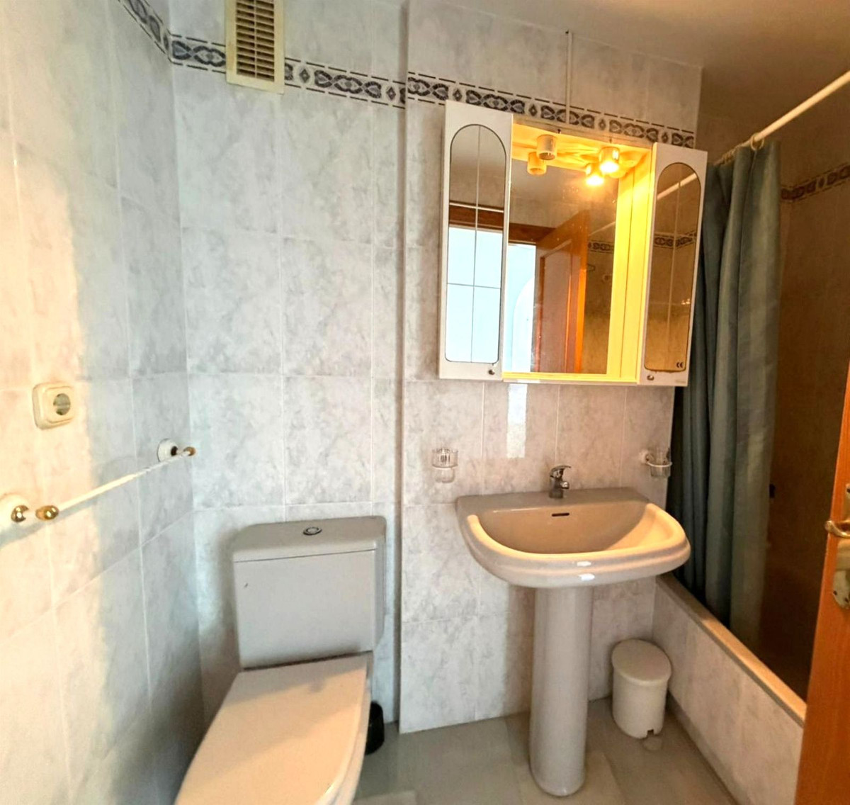 Appartement te koop in Estepona | 3 slaapkamers H5373820