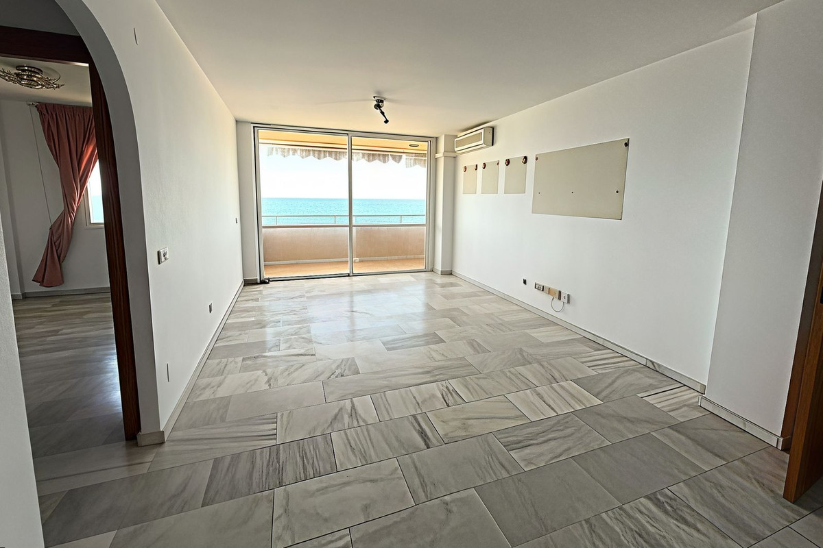 Appartement te koop in Estepona | 3 slaapkamers H5373820