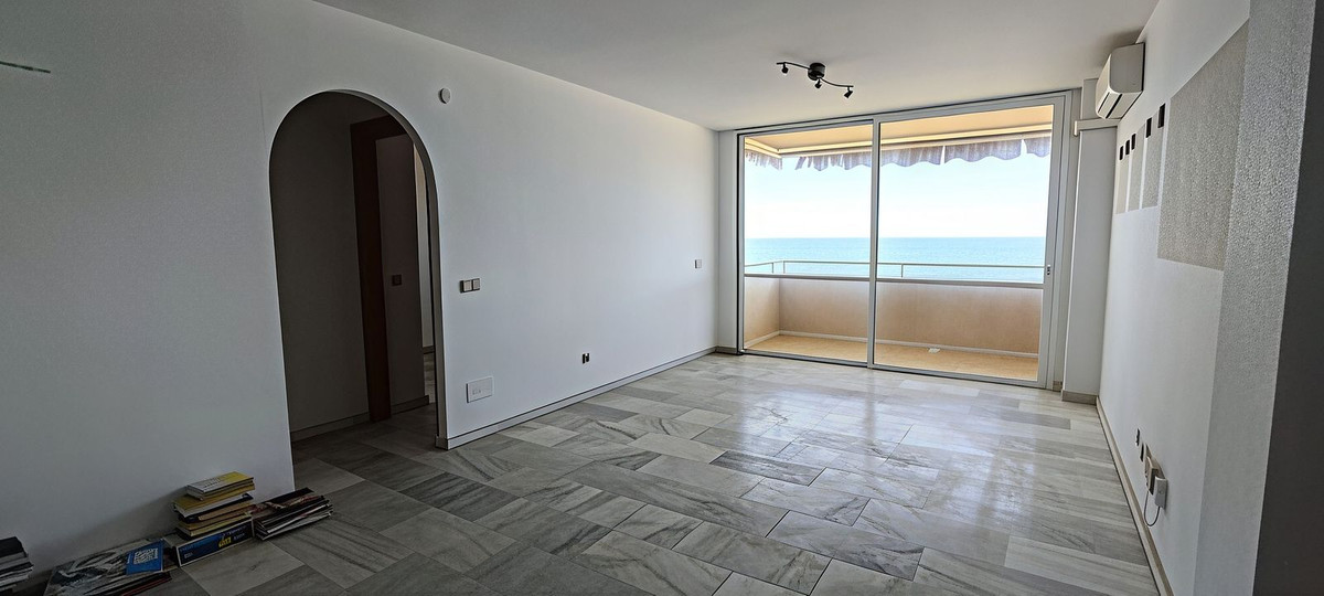 Appartement te koop in Estepona | 3 slaapkamers H5373820