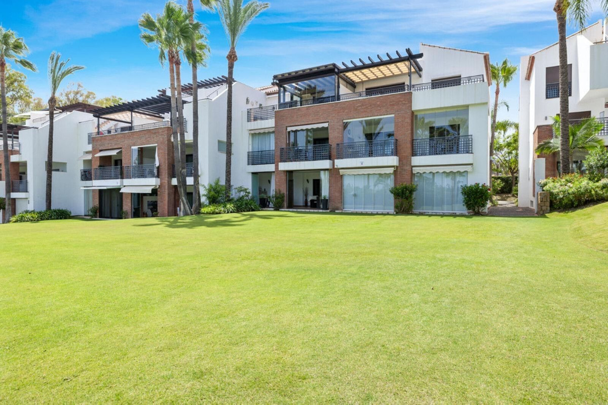 Appartement te koop in Estepona | 3 slaapkamers H5374180
