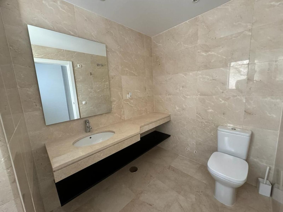Appartement te koop in Estepona | 3 slaapkamers H5374180