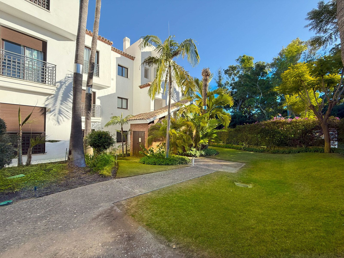 Appartement te koop in Estepona | 3 slaapkamers H5374180