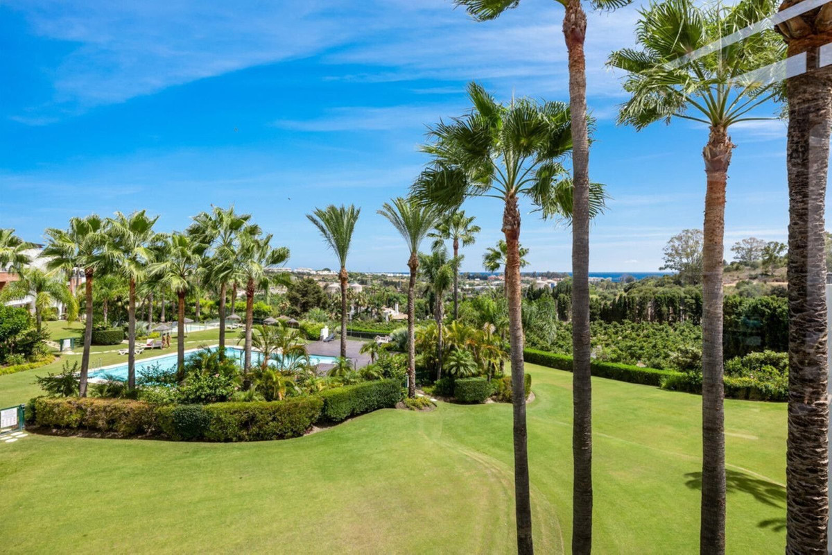 Appartement te koop in Estepona | 3 slaapkamers H5374180