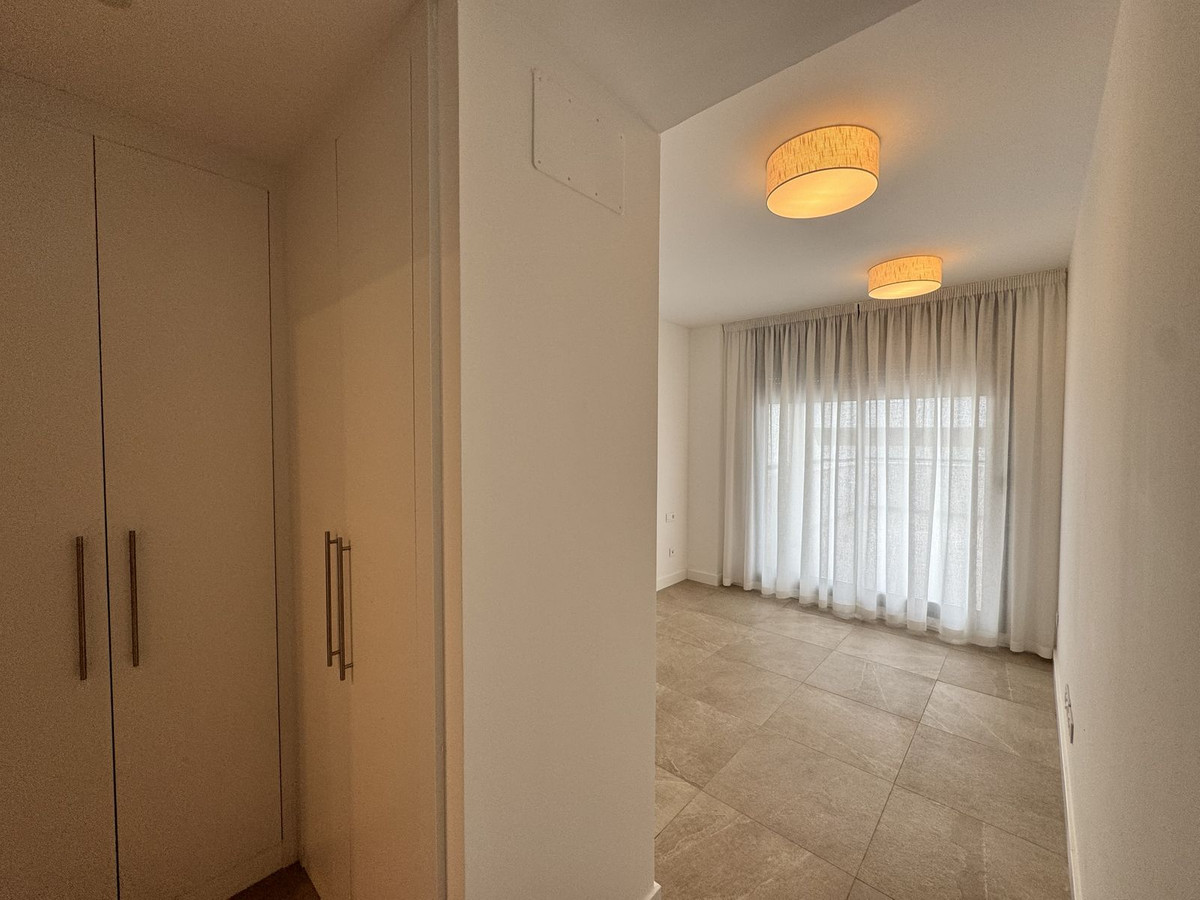 Appartement te koop in Estepona | 2 slaapkamers H5374513