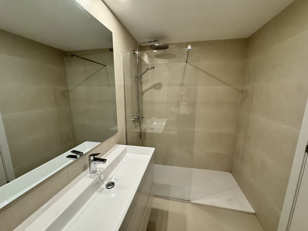 Appartement te koop in Estepona | 2 slaapkamers H5374513
