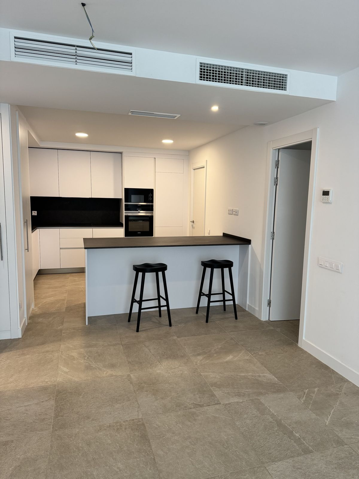 Appartement te koop in Estepona | 2 slaapkamers H5374513