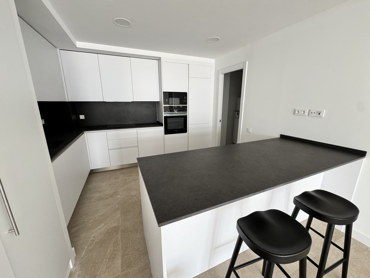 Appartement te koop in Estepona | 2 slaapkamers H5374513