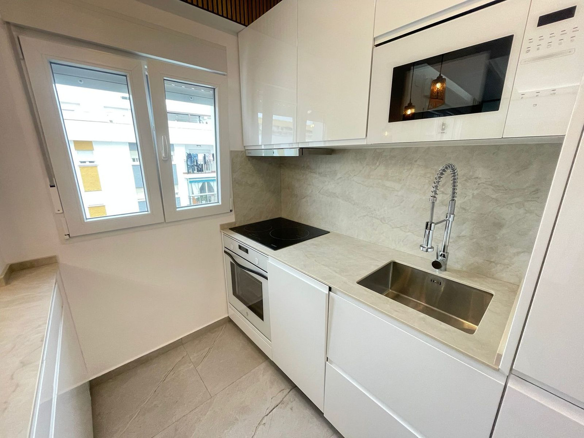 Appartement te koop in Estepona | 3 slaapkamers H5374540