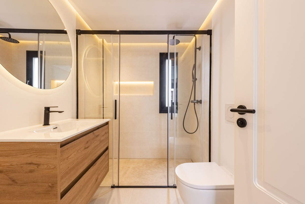 Appartement te koop in Estepona | 4 slaapkamers H5374549