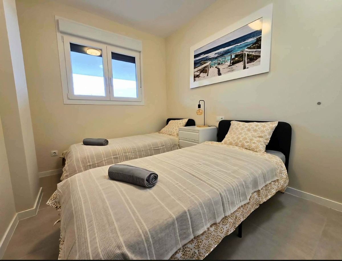 Appartement te koop in Estepona | 2 slaapkamers H5374786