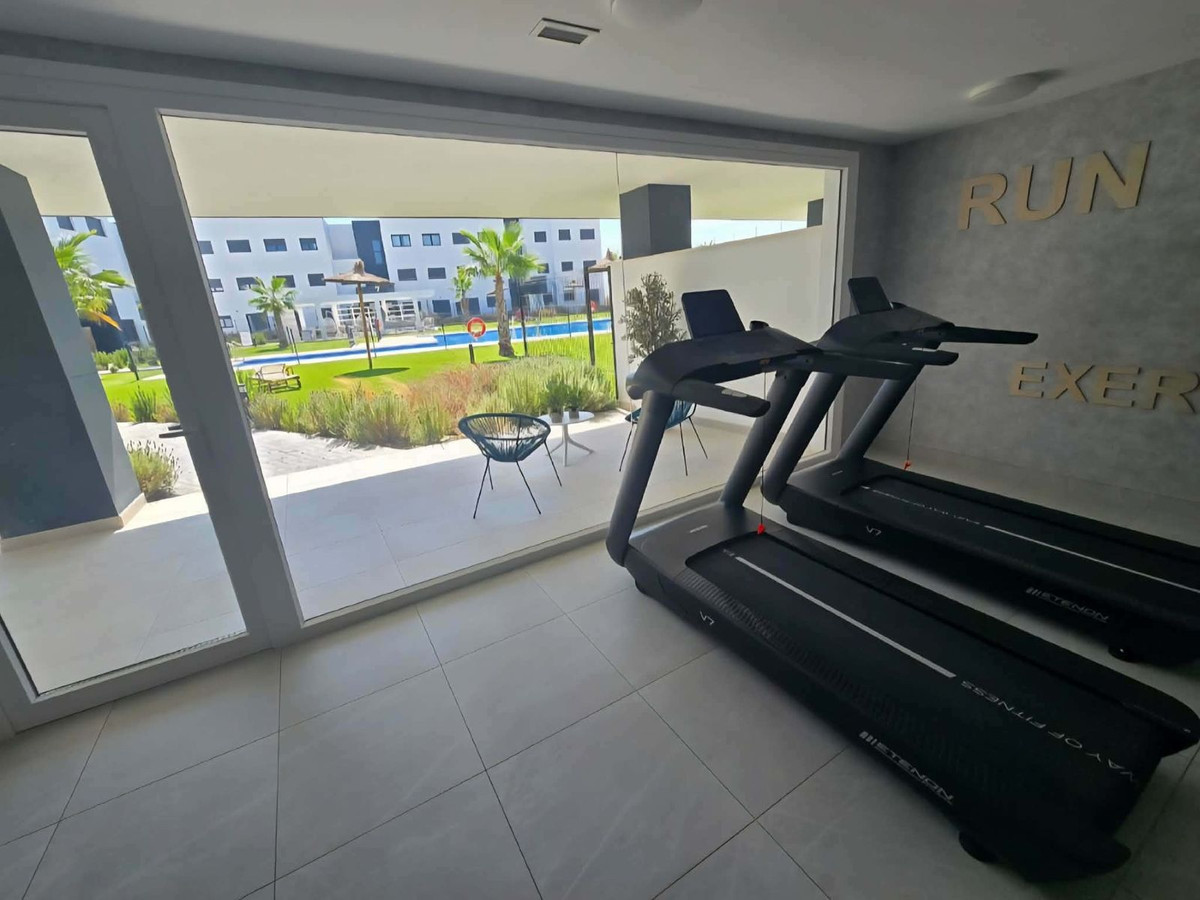Appartement te koop in Estepona | 2 slaapkamers H5374786