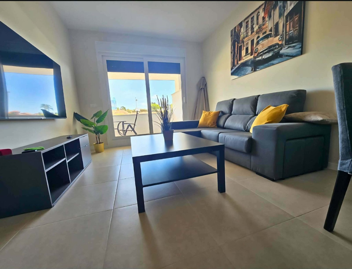 Appartement te koop in Estepona | 2 slaapkamers H5374786