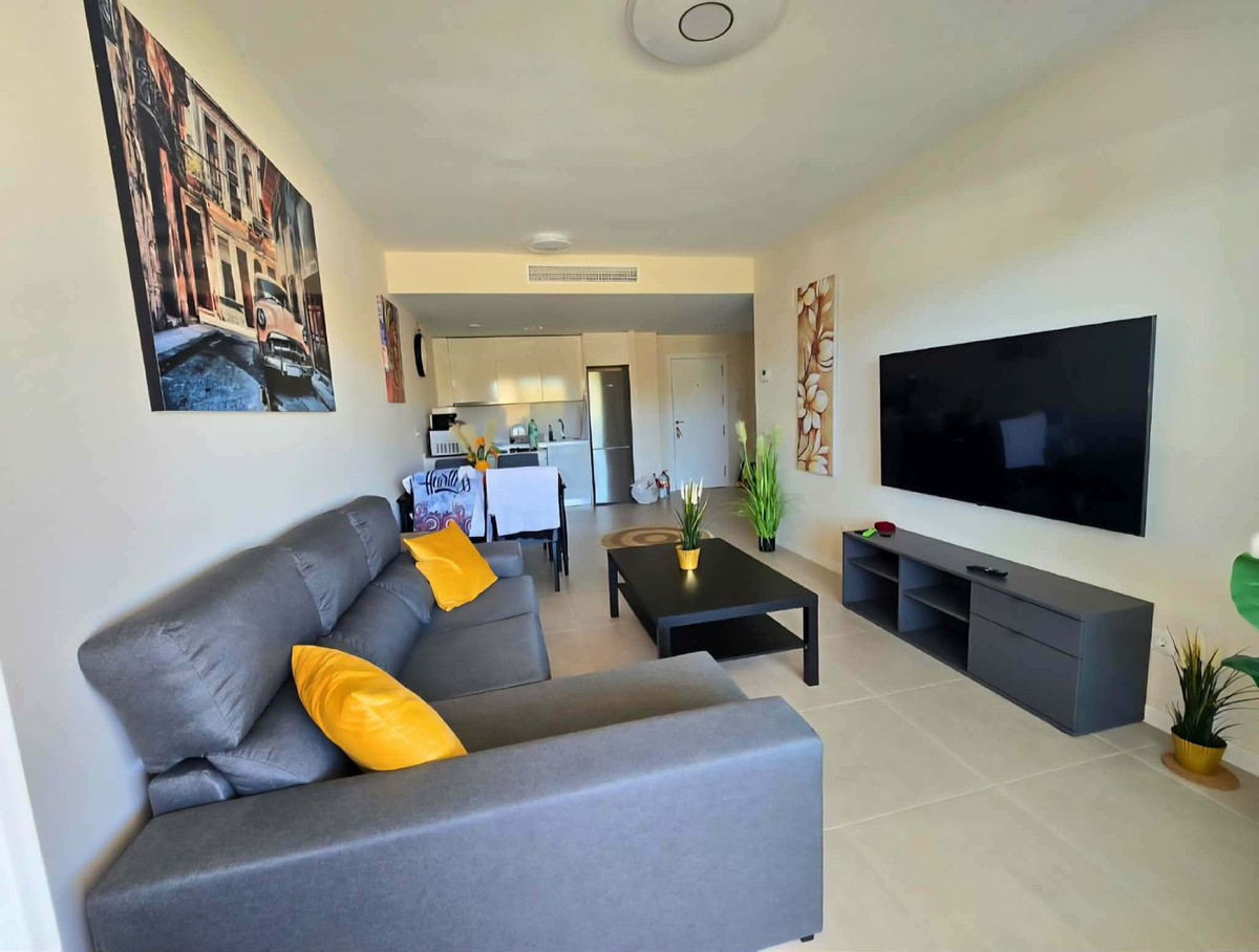 Appartement te koop in Estepona | 2 slaapkamers H5374786