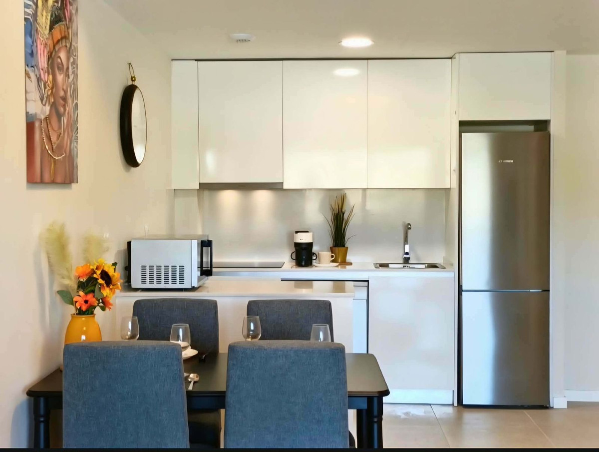 Appartement te koop in Estepona | 2 slaapkamers H5374786