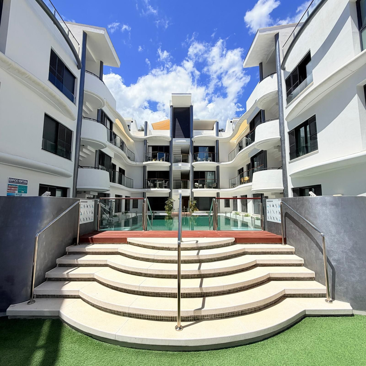 Appartement te koop in Estepona | 1 slaapkamers H5374915