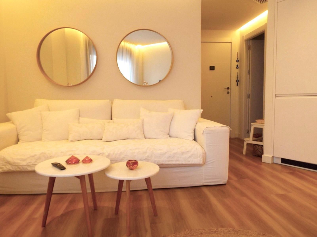 Appartement te koop in Estepona | 1 slaapkamers H5374915