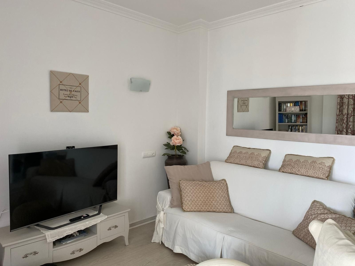 Appartement te koop in Estepona | 2 slaapkamers H5375806