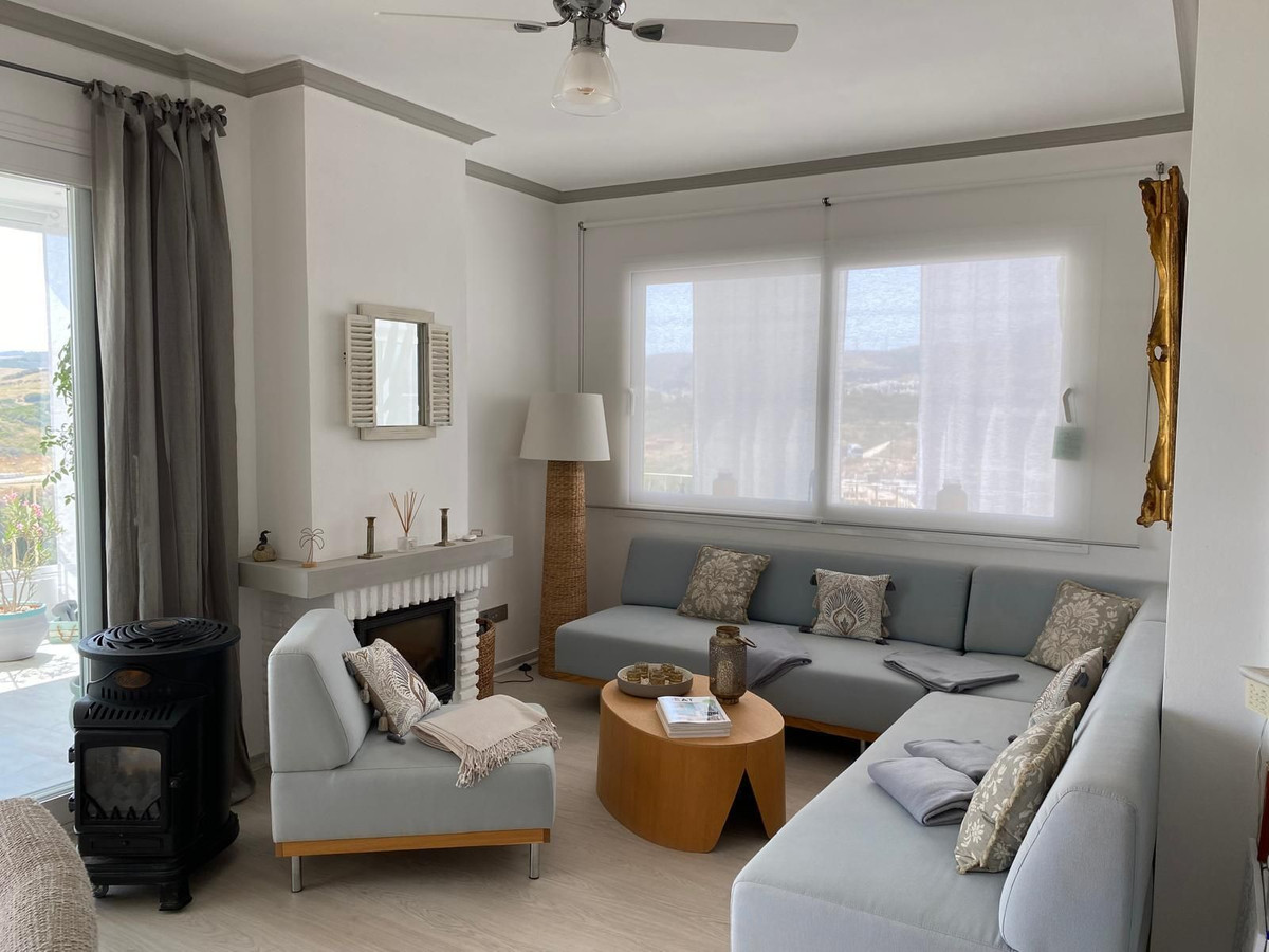 Appartement te koop in Estepona | 2 slaapkamers H5375806