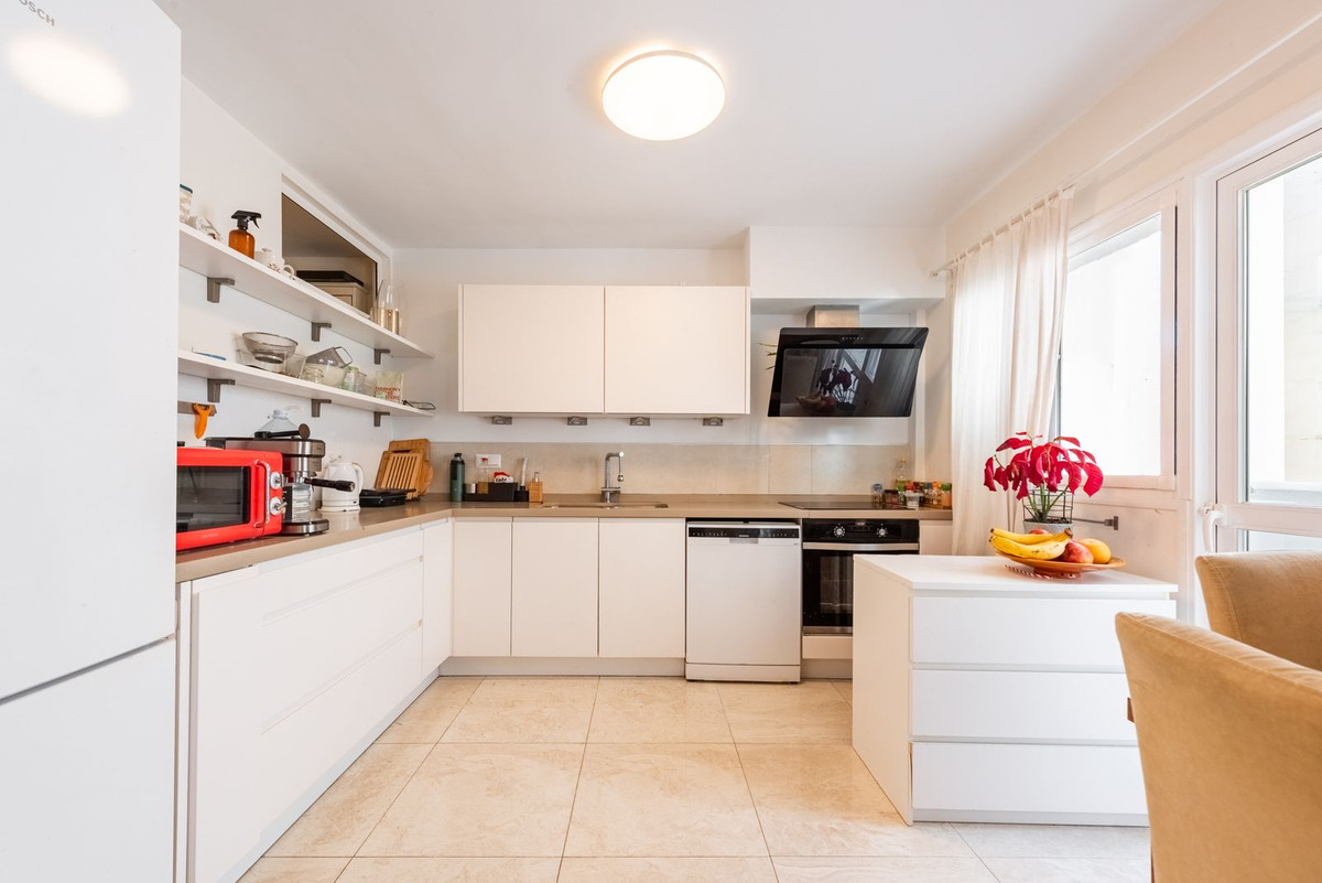 Appartement te koop in Estepona | 1 slaapkamers H5375911