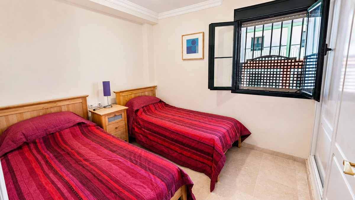 Appartement te koop in Estepona | 2 slaapkamers H5378950