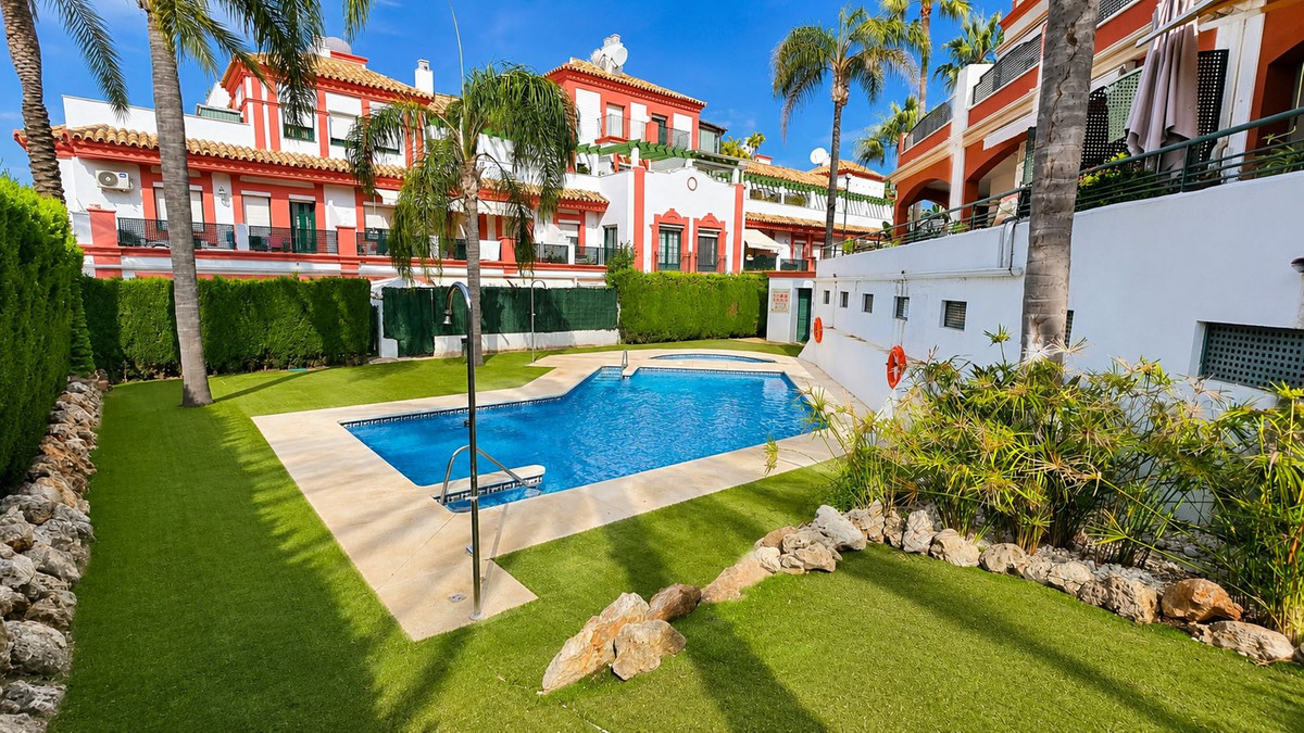 Appartement te koop in Estepona | 2 slaapkamers H5378950
