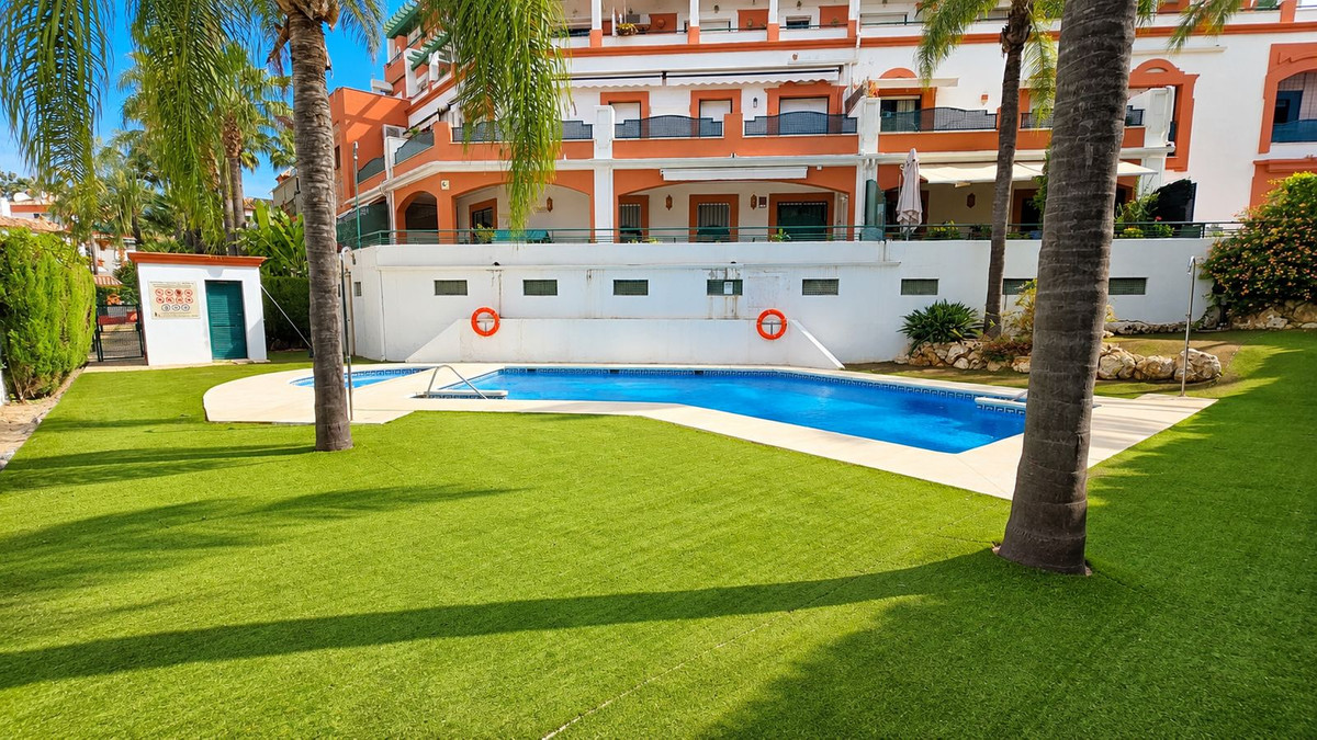 Appartement te koop in Estepona | 2 slaapkamers H5378950