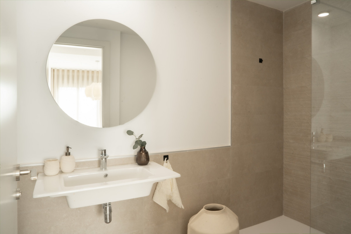 Appartement te koop in Estepona | 2 slaapkamers H5379568