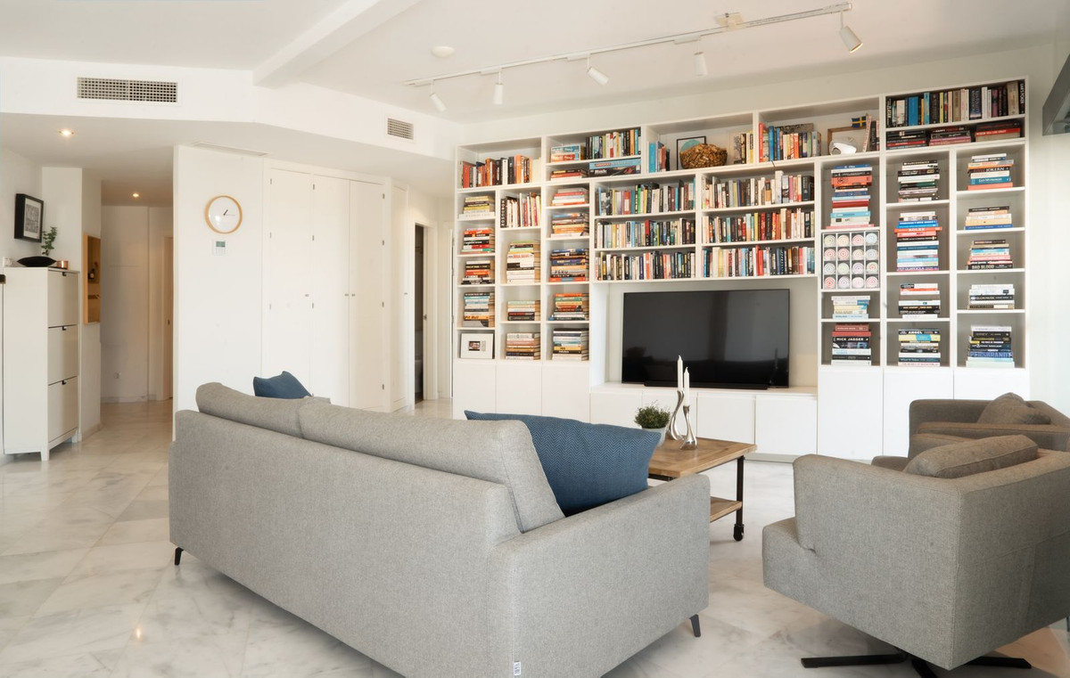 Appartement te koop in Estepona | 2 slaapkamers H5380141