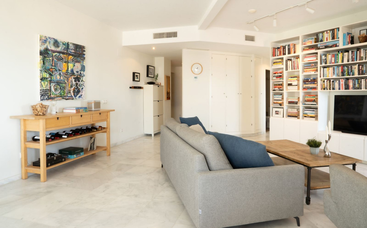 Appartement te koop in Estepona | 2 slaapkamers H5380141