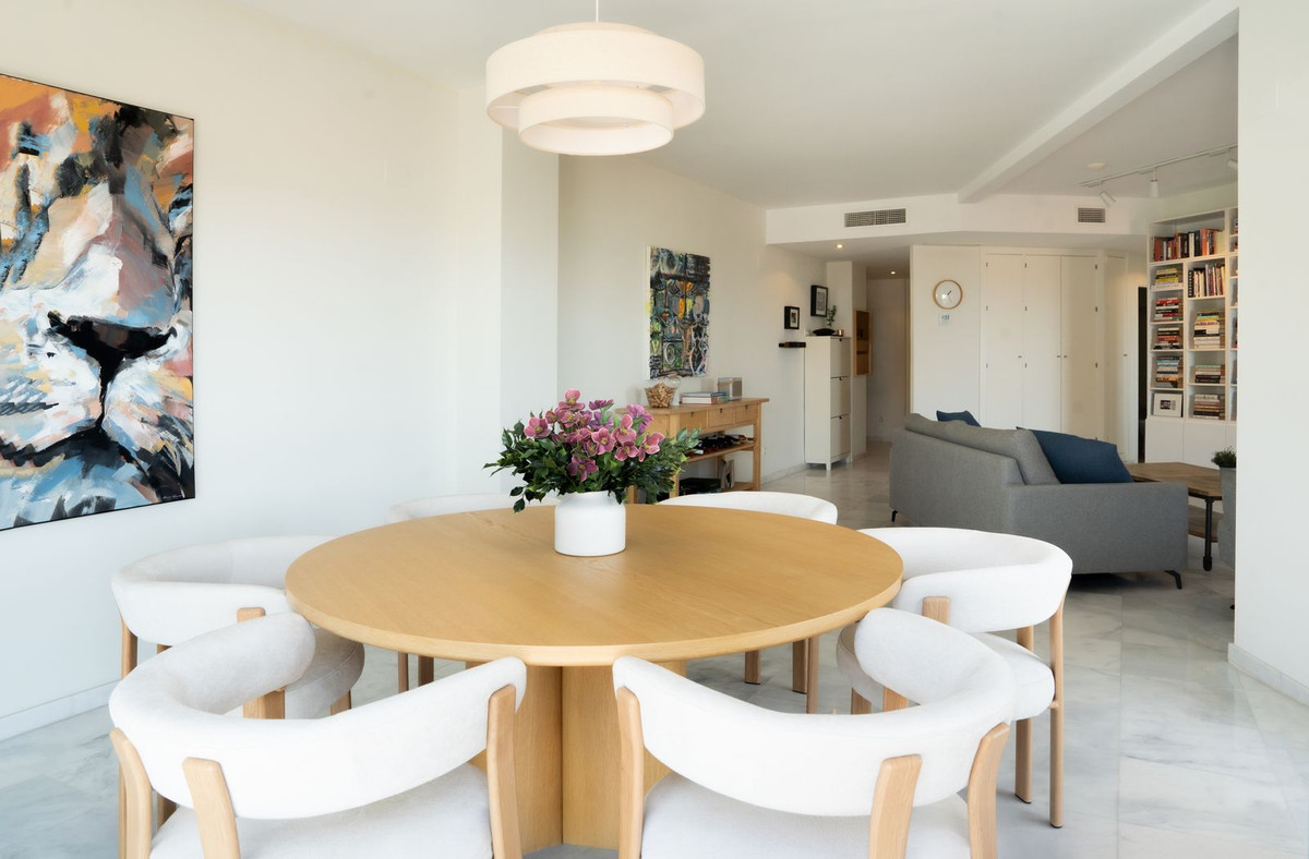 Appartement te koop in Estepona | 2 slaapkamers H5380141