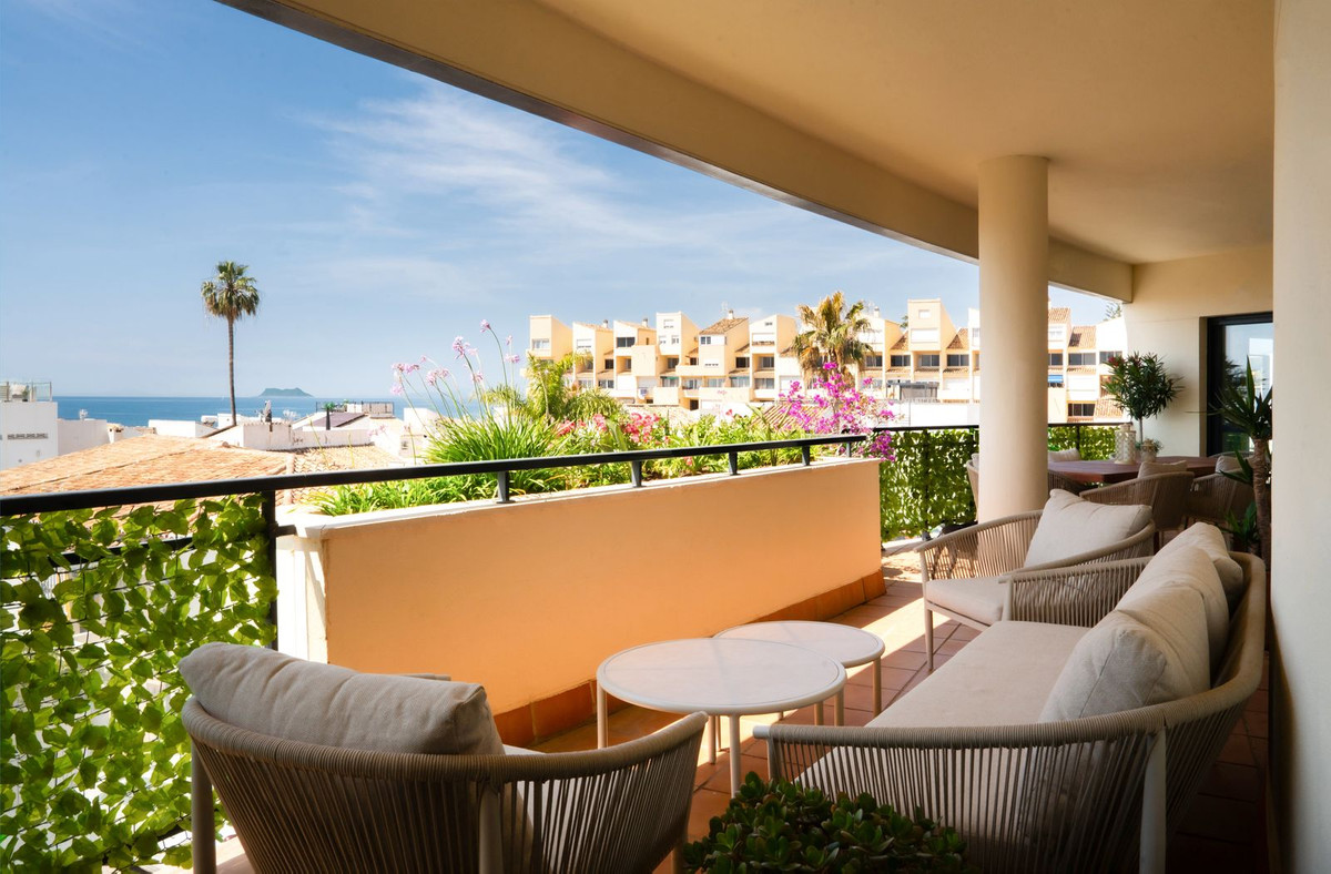 Appartement te koop in Estepona | 2 slaapkamers H5380141