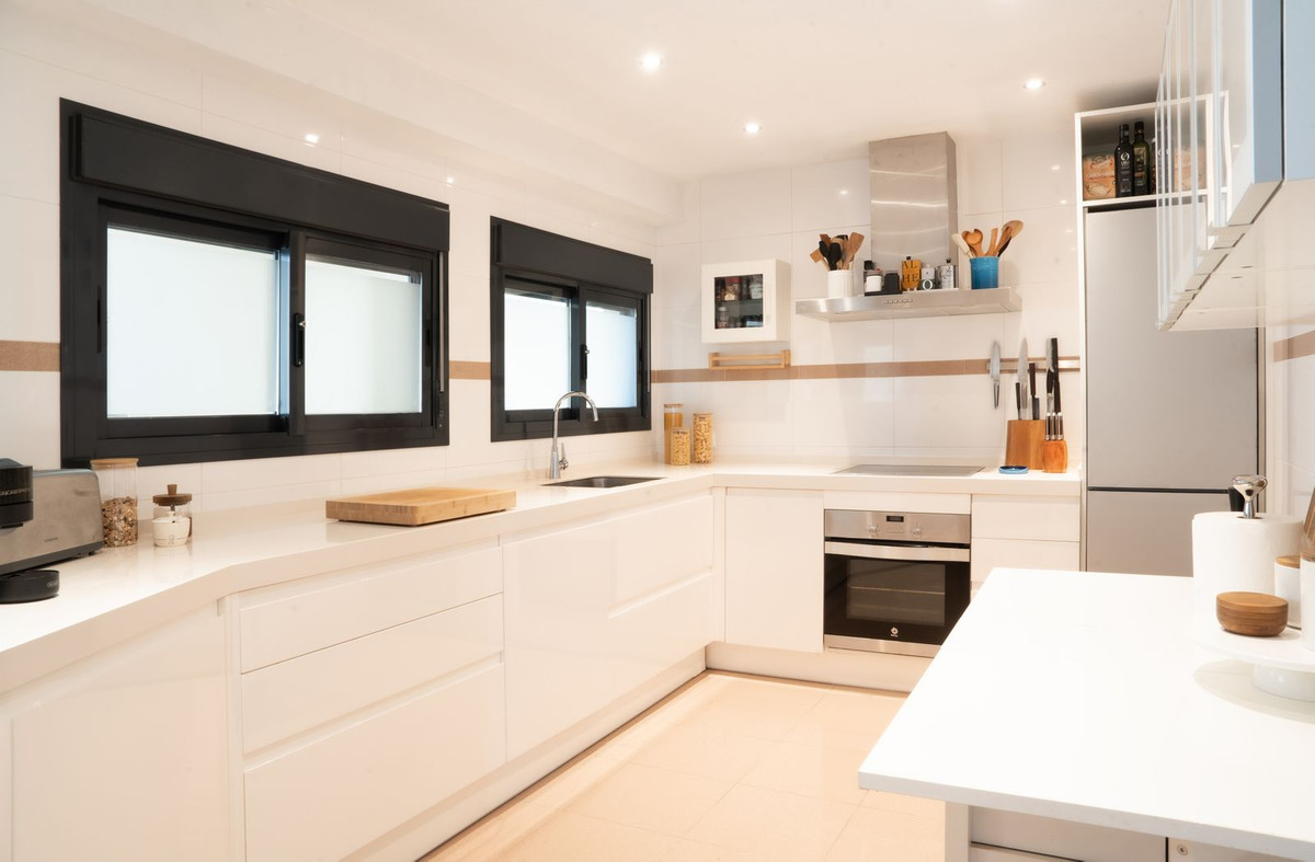 Appartement te koop in Estepona | 2 slaapkamers H5380141