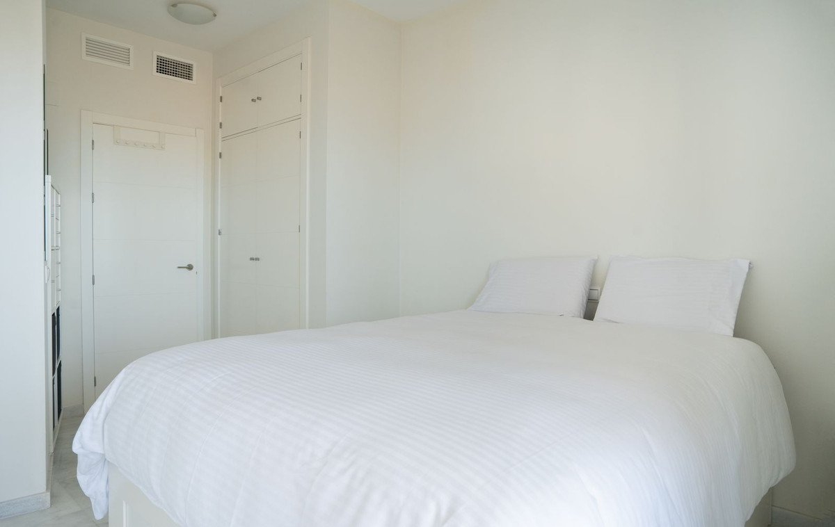 Appartement te koop in Estepona | 2 slaapkamers H5380141