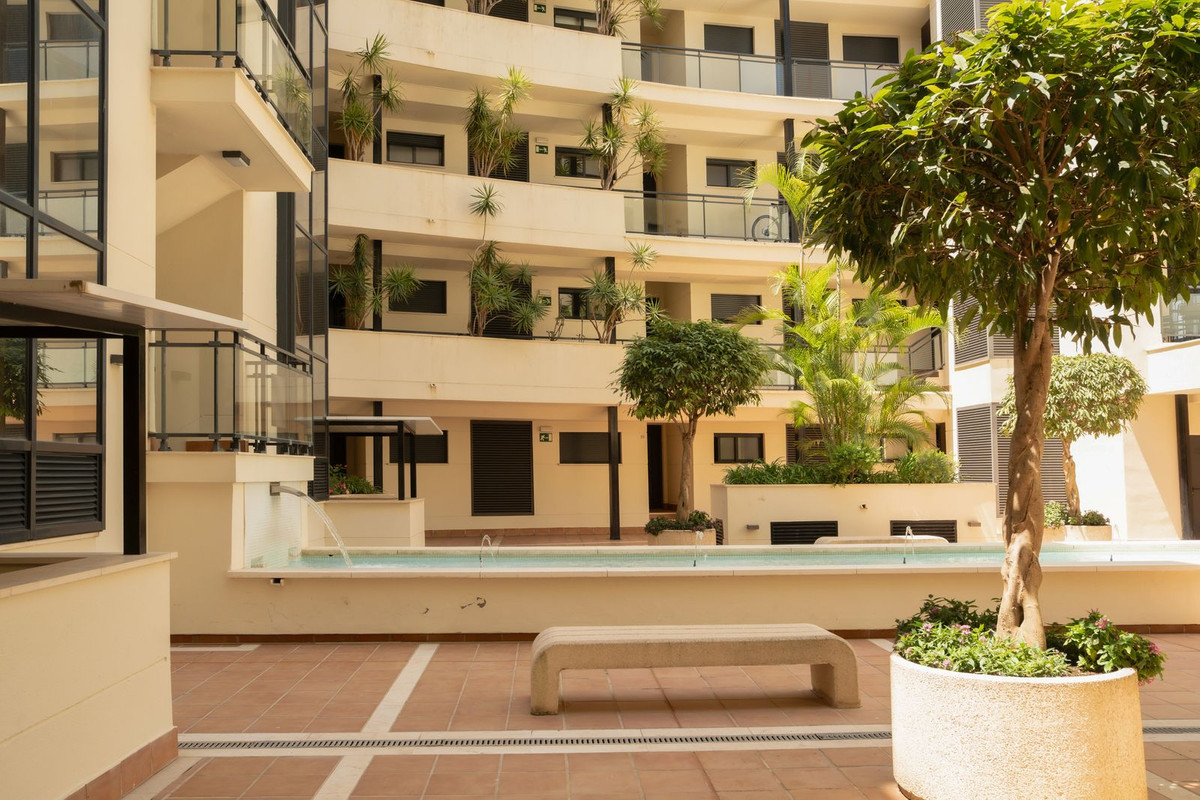 Appartement te koop in Estepona | 2 slaapkamers H5380141