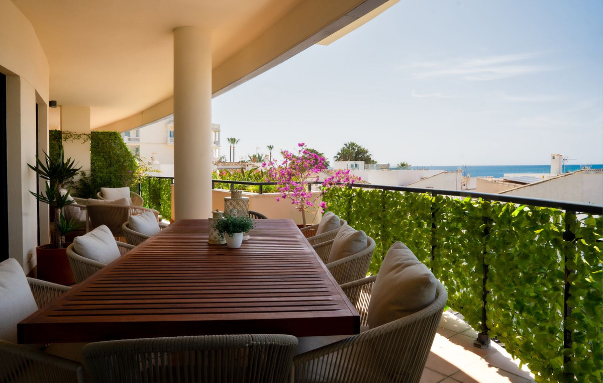 Appartement te koop in Estepona | 2 slaapkamers H5380141