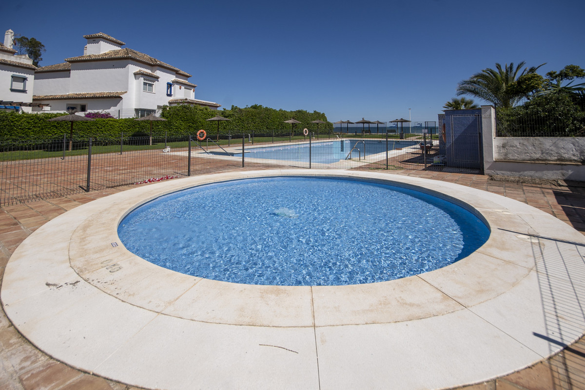 Appartement te koop in Estepona | 2 slaapkamers H5380348